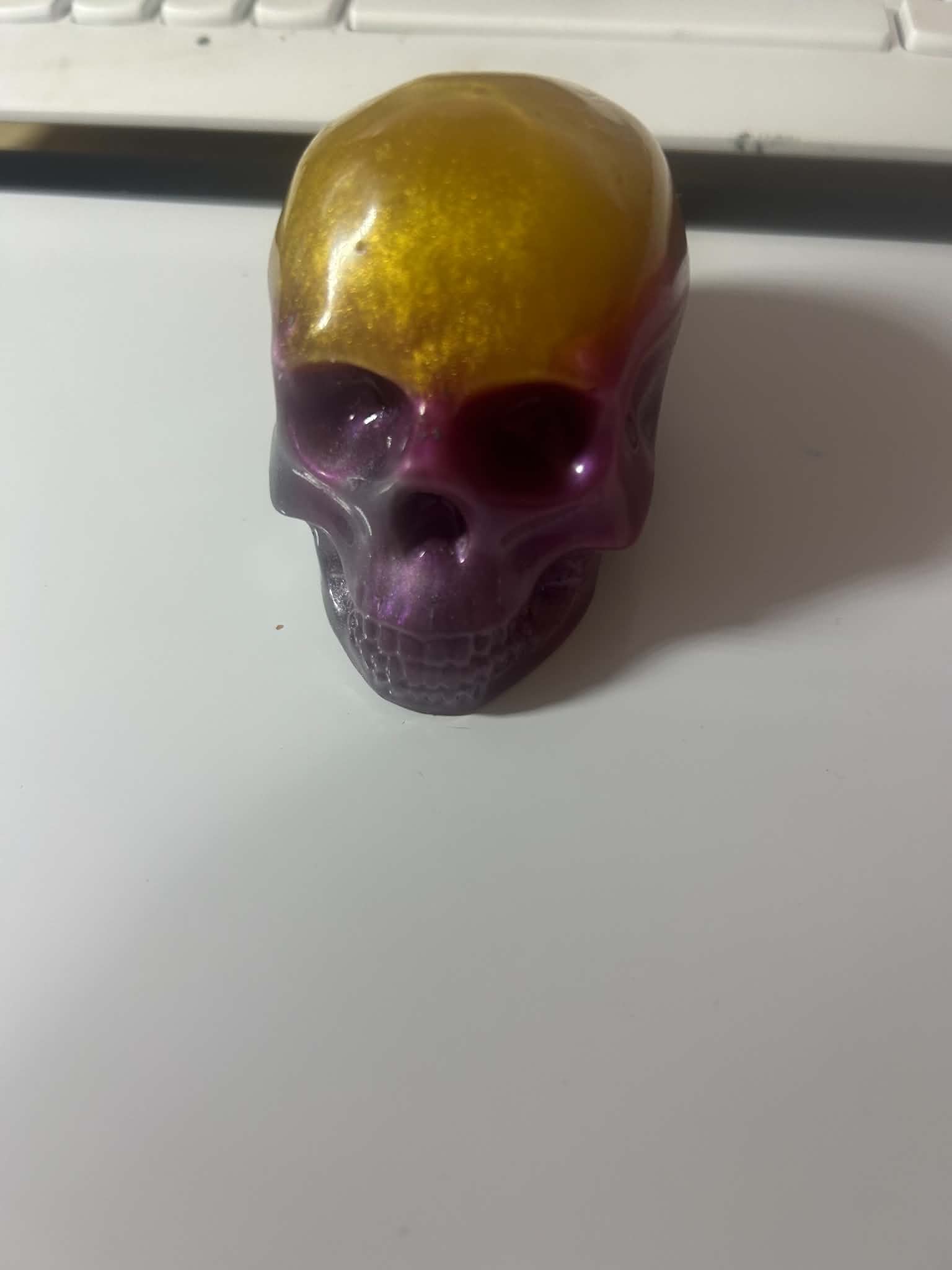 Medium Resin Skull – Gold Top with Pink & Grey